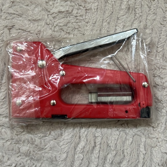 The Tool Drawer speed-drive staple gun - new in original packaging - Picture 3 of 16